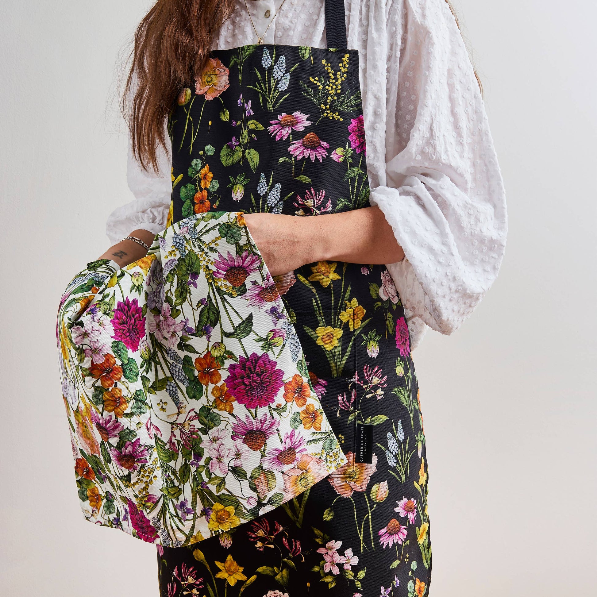 Bountiful Blooms - Tea Towel - Ivory