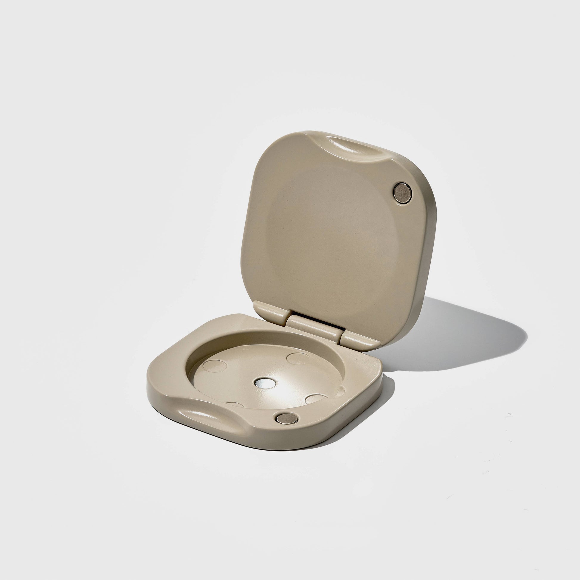 Refillable Clay Coloured Compact ( perfume not included)