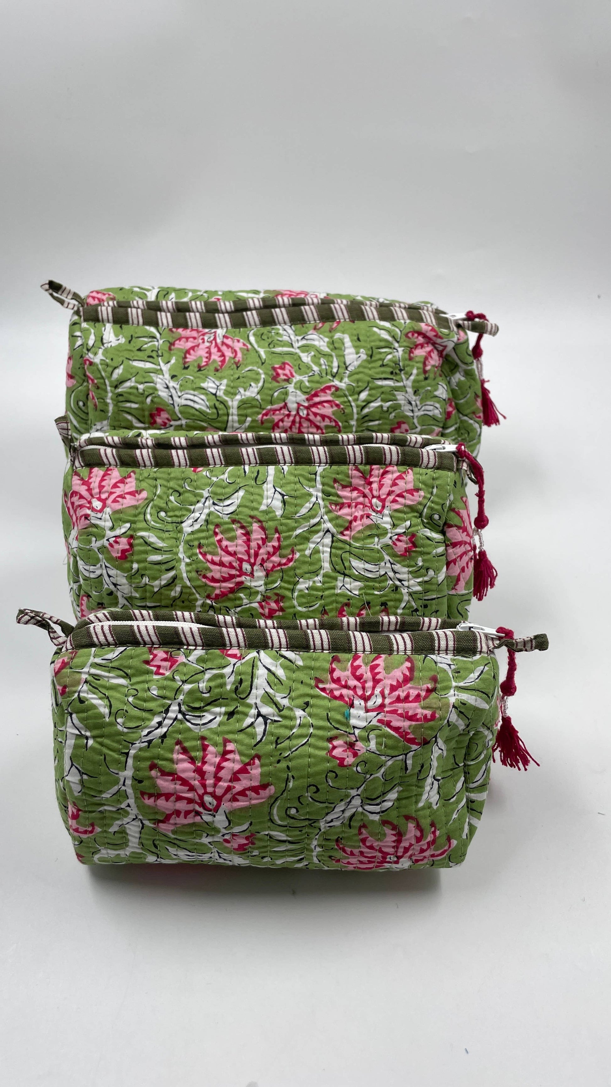Green & Pink quilted wash bag  - Set of 3 small, medium & large