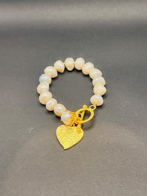 Pearl & Gold Bracelet