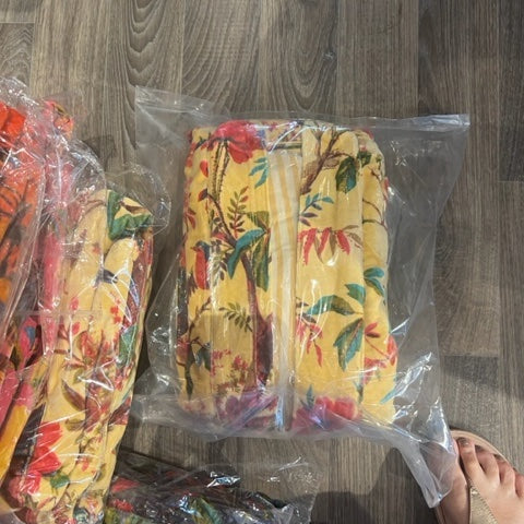 Kantha - velvet robe yellow botanical