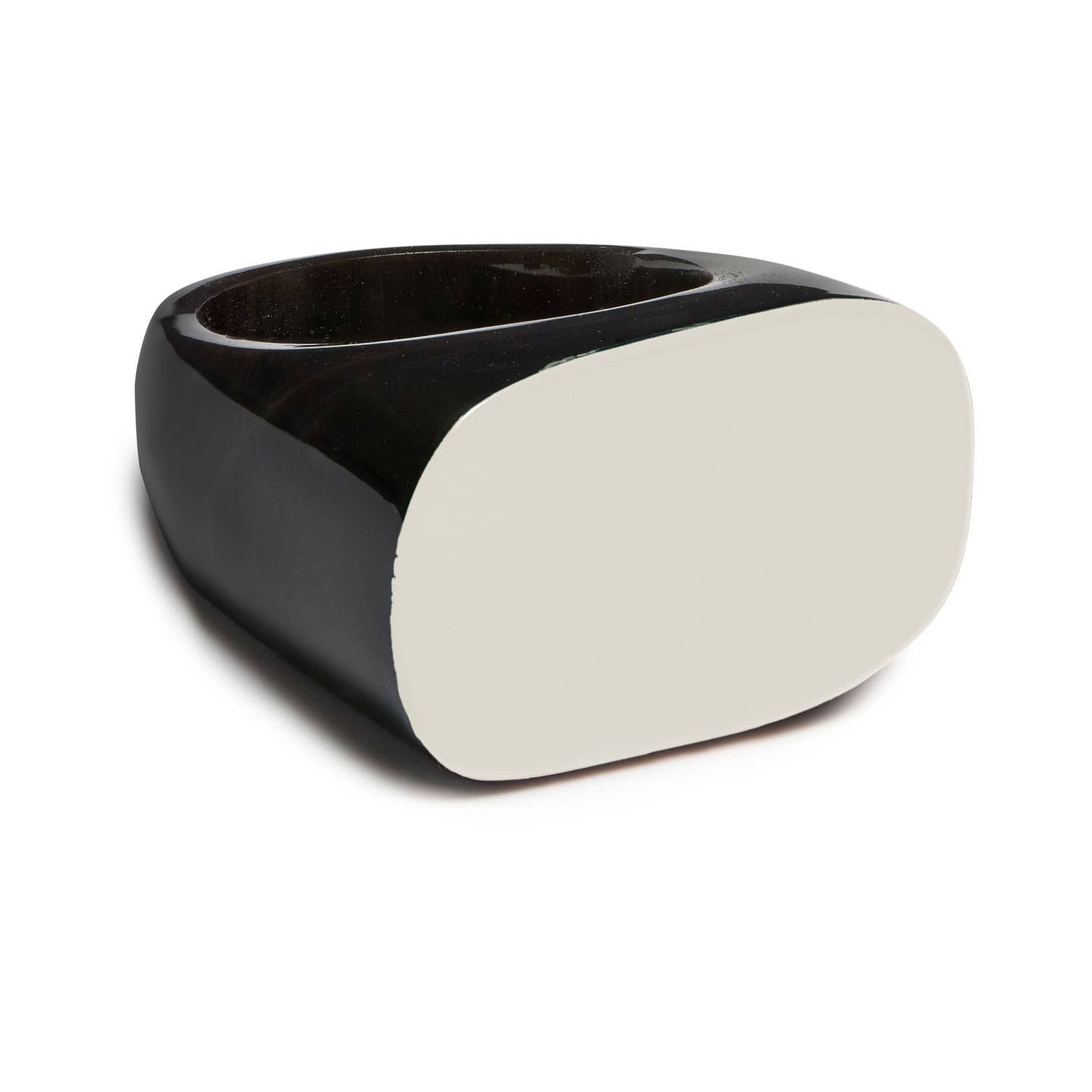 Oval cream & black lacquered ring: Large