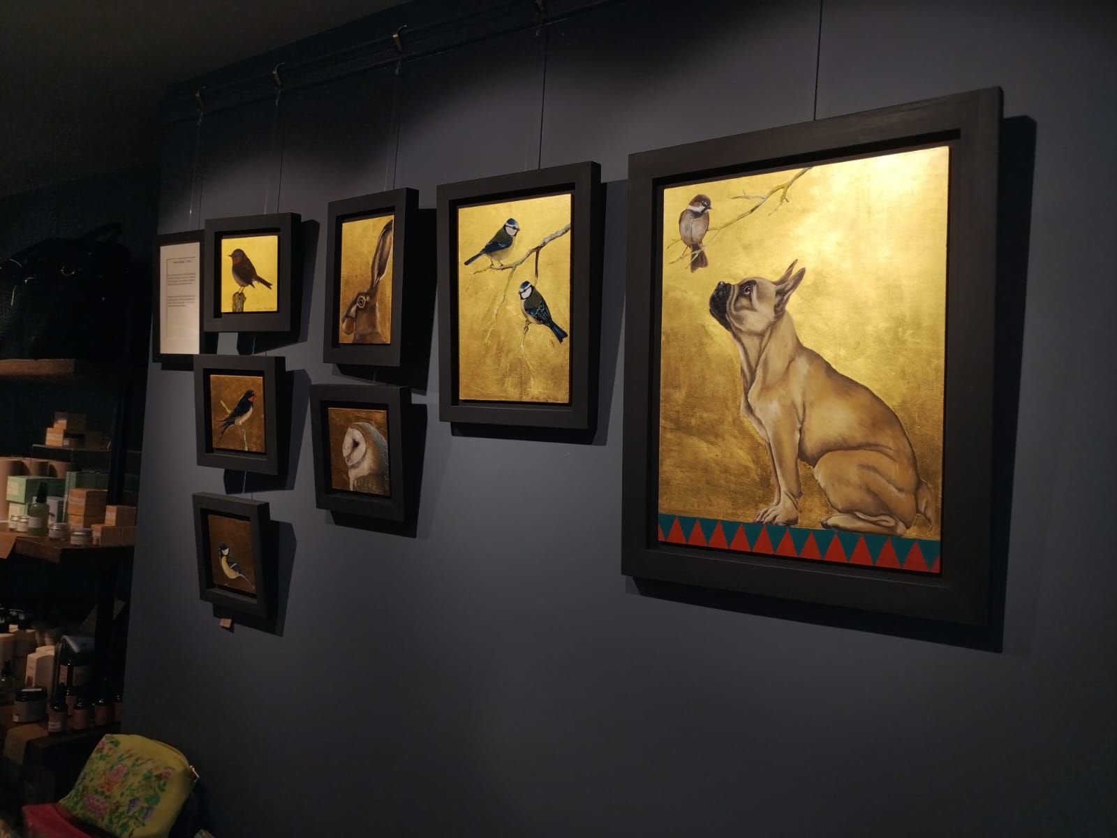 Chatting - French Bulldog & Little Bird