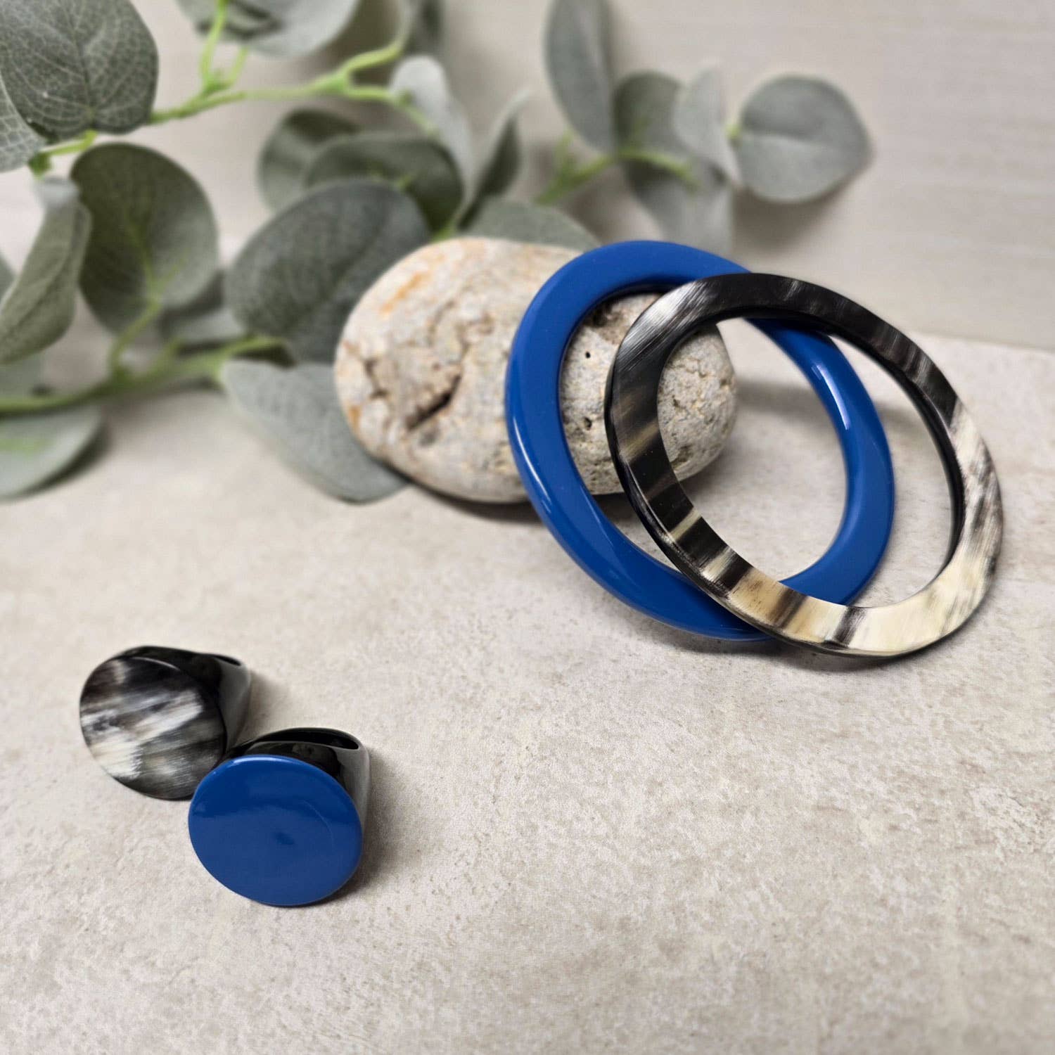 Handmade Bright Blue Round Horn Ring jewelry Gift for women
: L