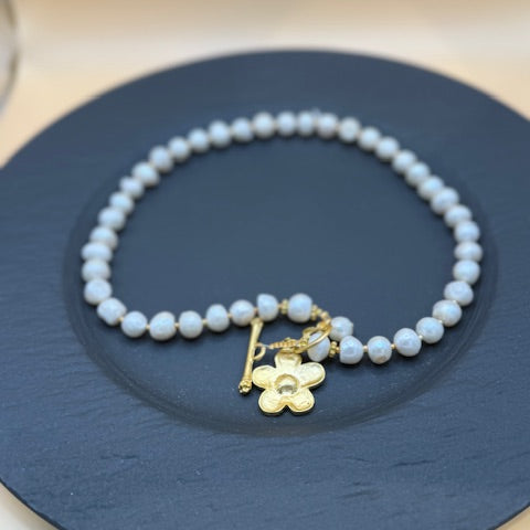 Fresh Water Pearl Necklace with Gold Flower