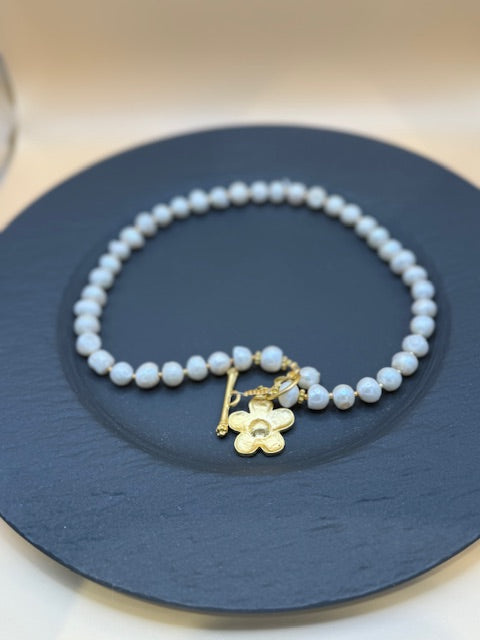 Fresh Water Pearl Necklace with Gold Flower