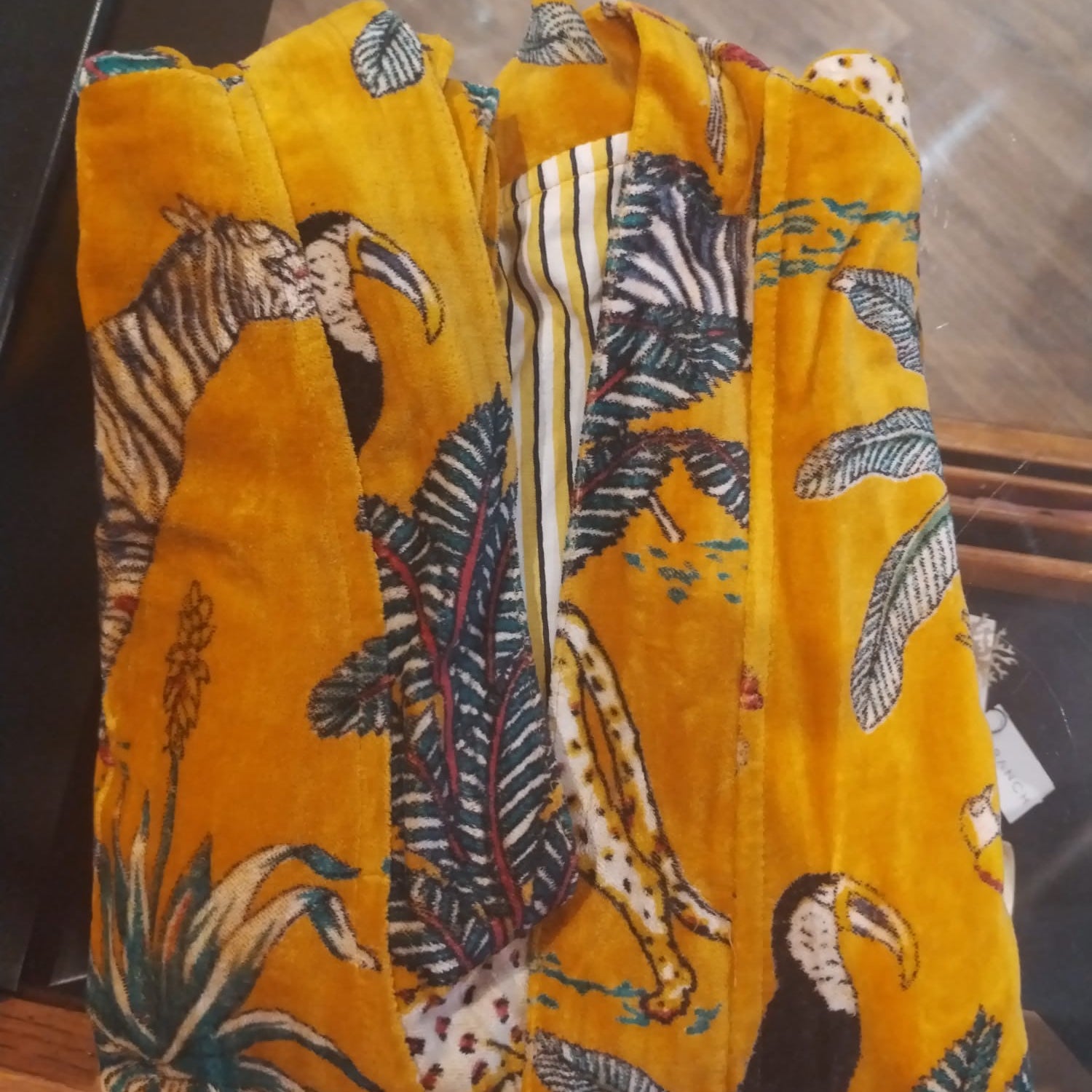 Velvet Robe - Yellow Animals