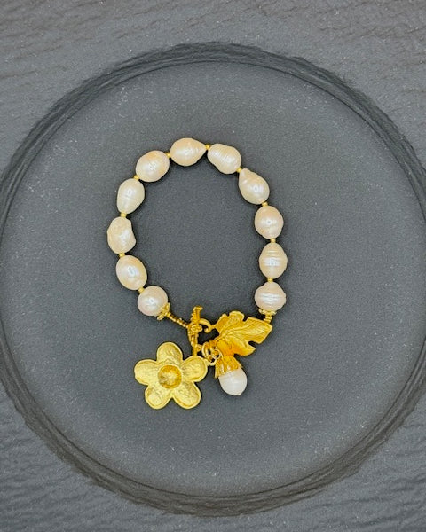 Freshwater Pearl & Gold Flower Bracelet