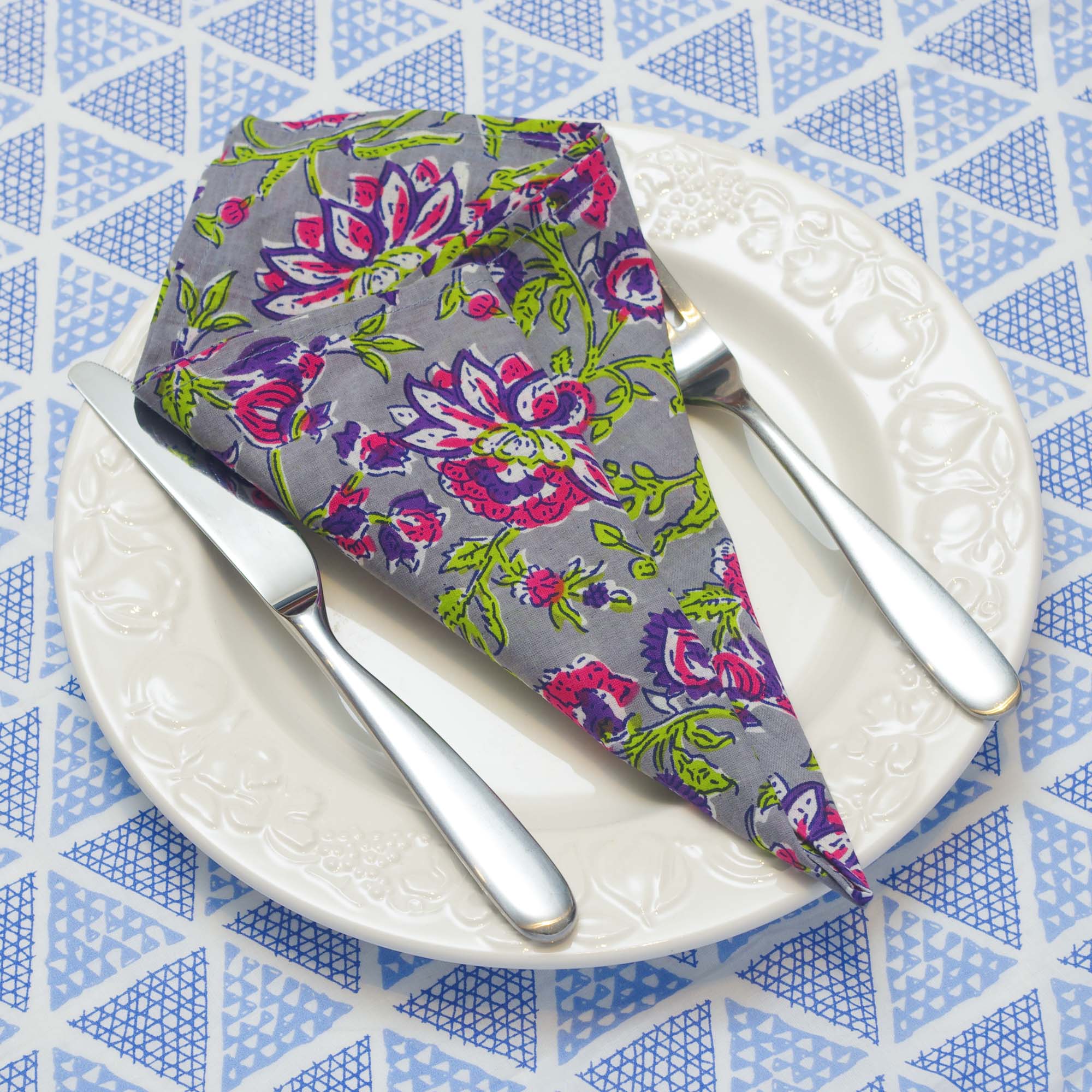 Dinner napkins in Block Print - Grey Floral 18'' & 20'': 18''