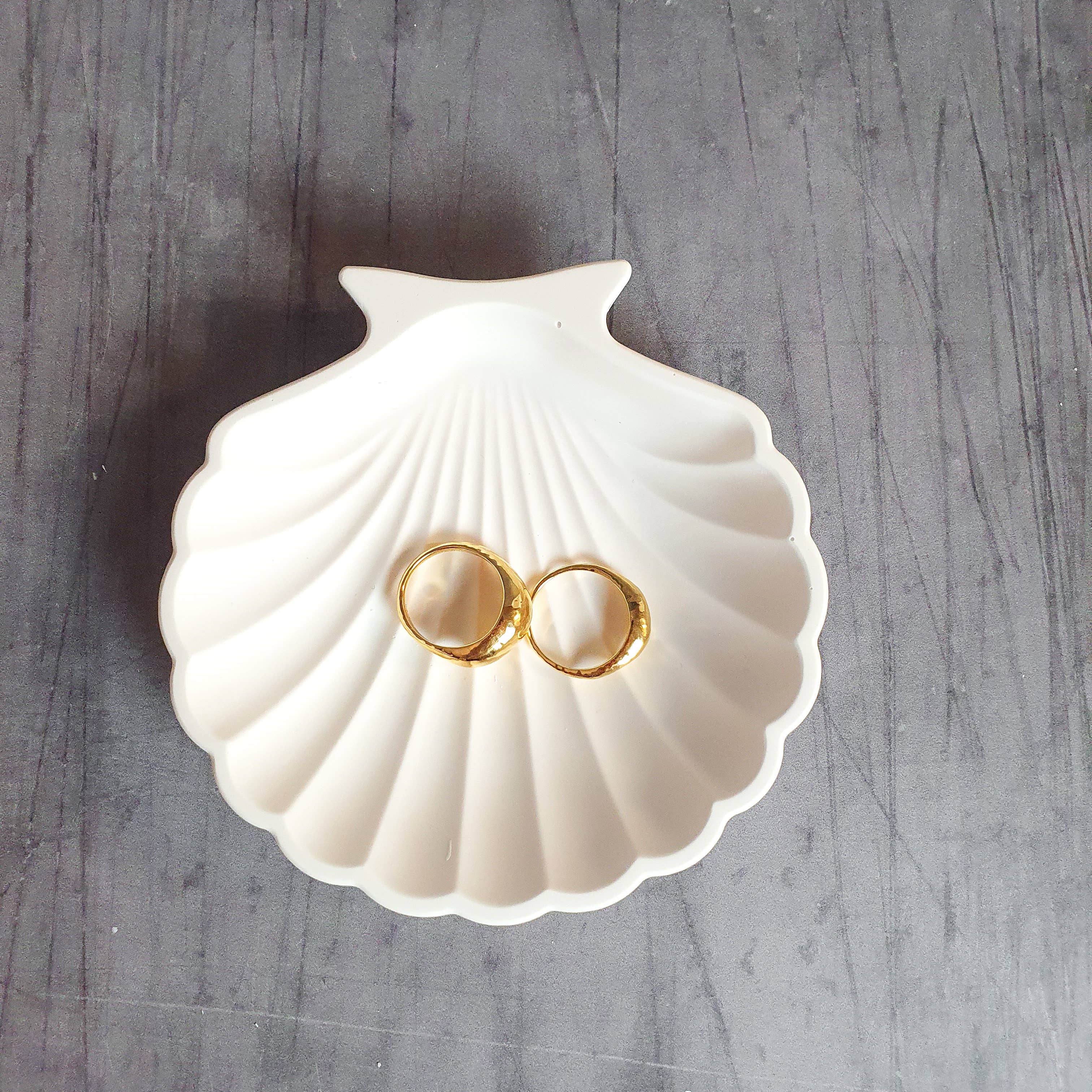 Shell Trinket Dish - Home Decor - Jewellery Dish: Off White