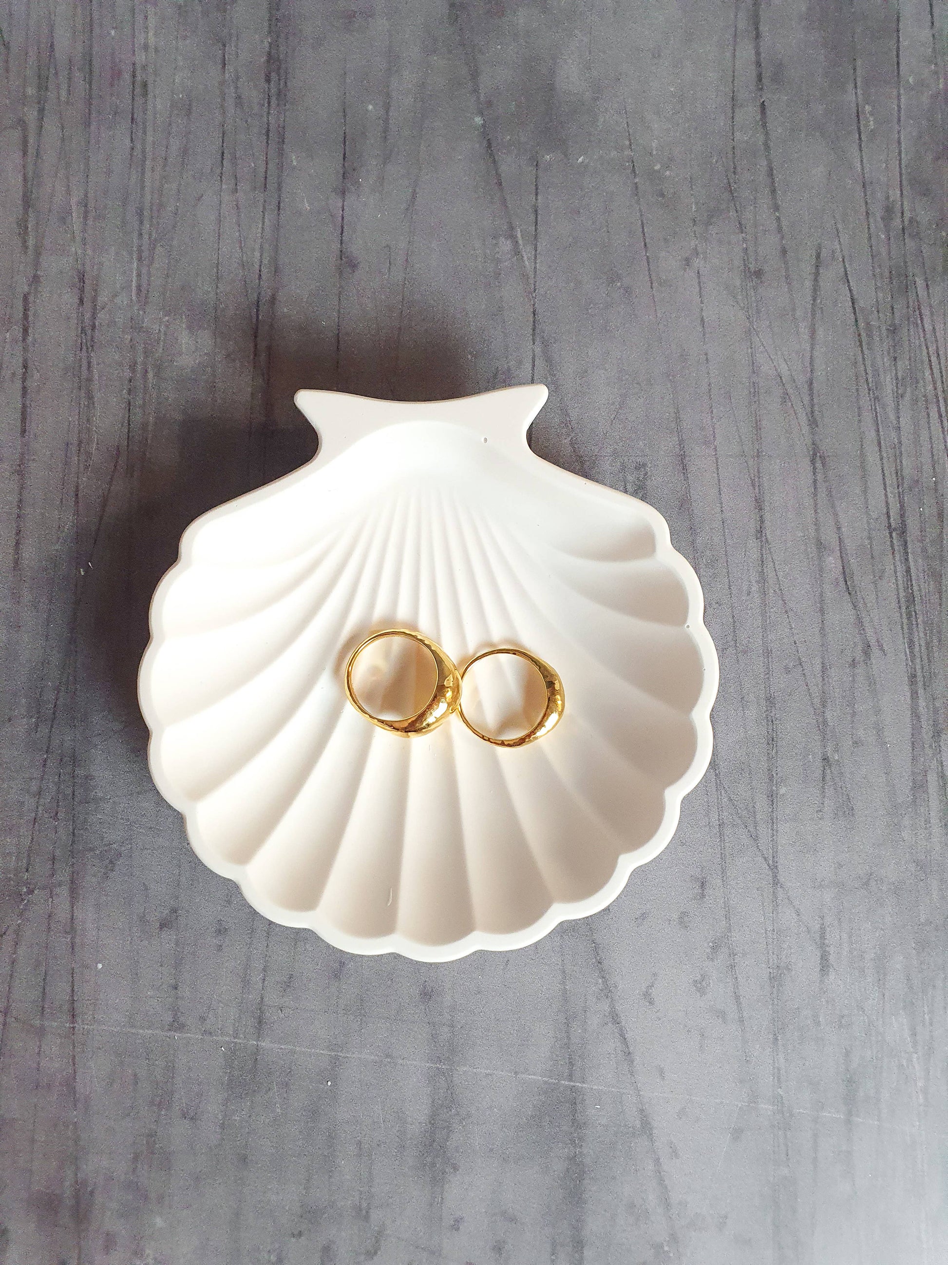 Shell Trinket Dish - Home Decor - Jewellery Dish: Off White