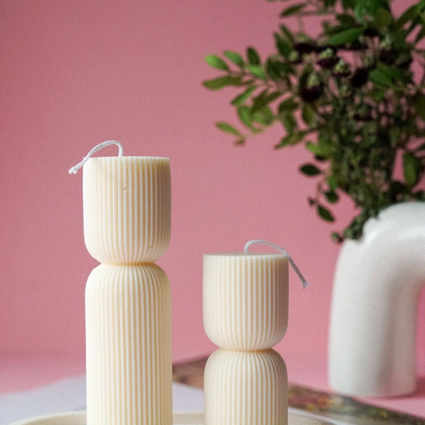 Hourglass Ribbed Candle  Ivory - Large