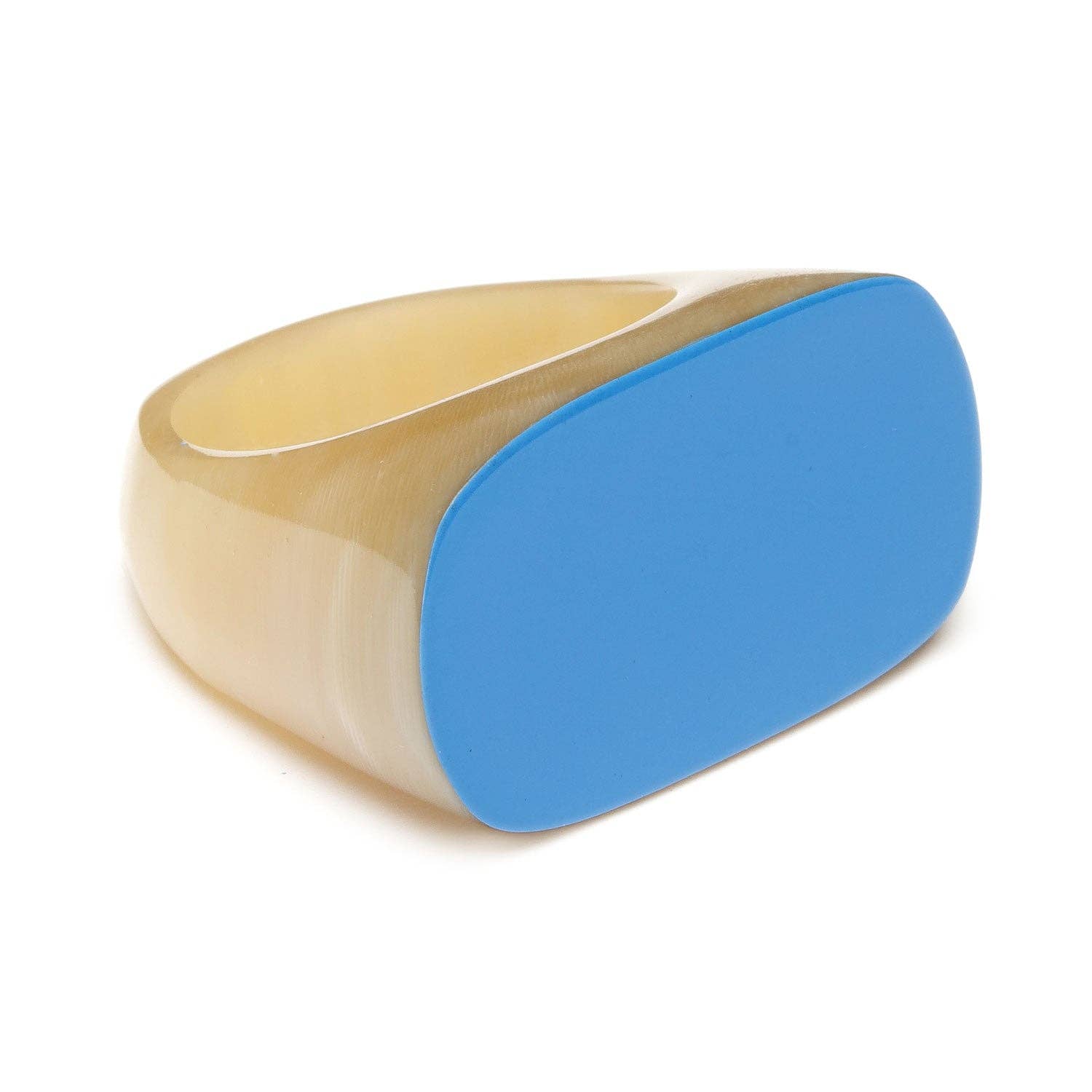 Oval blue horn ring: Large