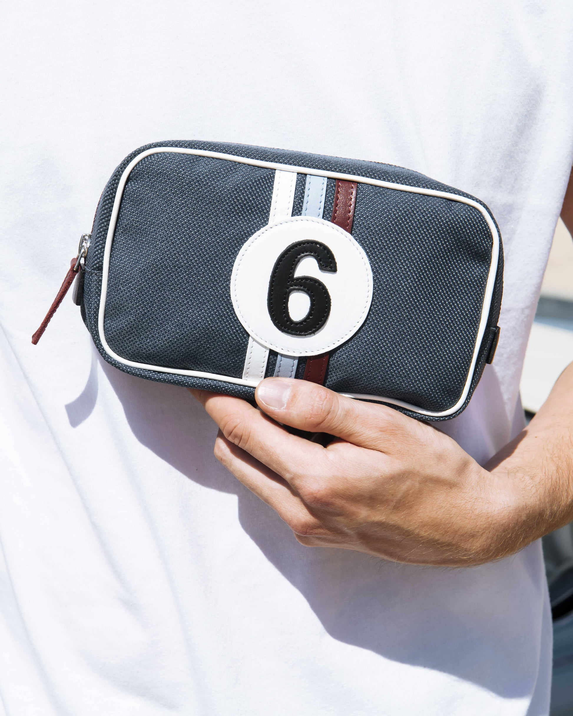 6 Wash bag for man in upcycled blue car fabric BAC6