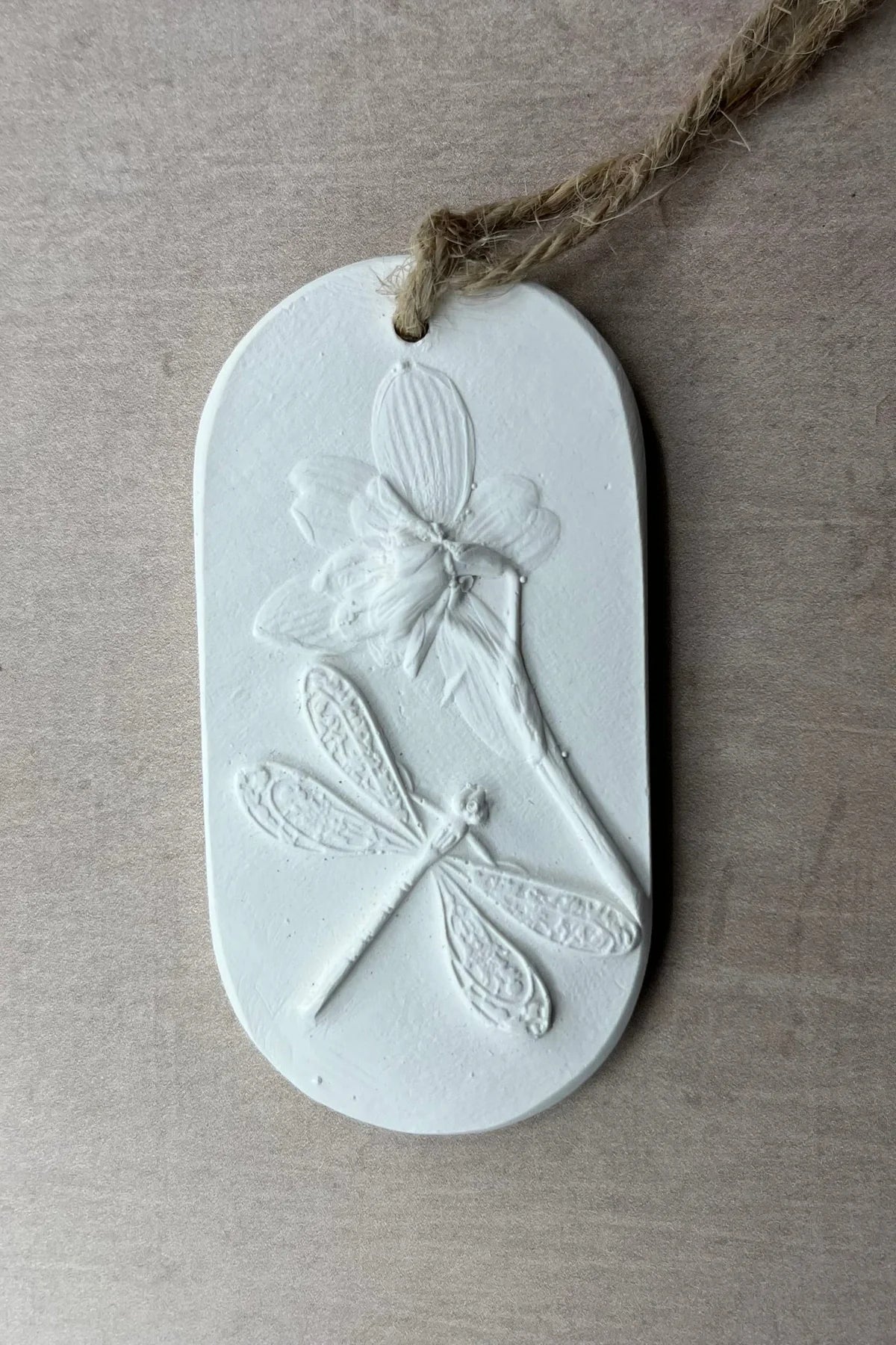 Small Dragonfly and Snowdrop Botanical Cast Fragrance Diffuser The Foxglove Tree